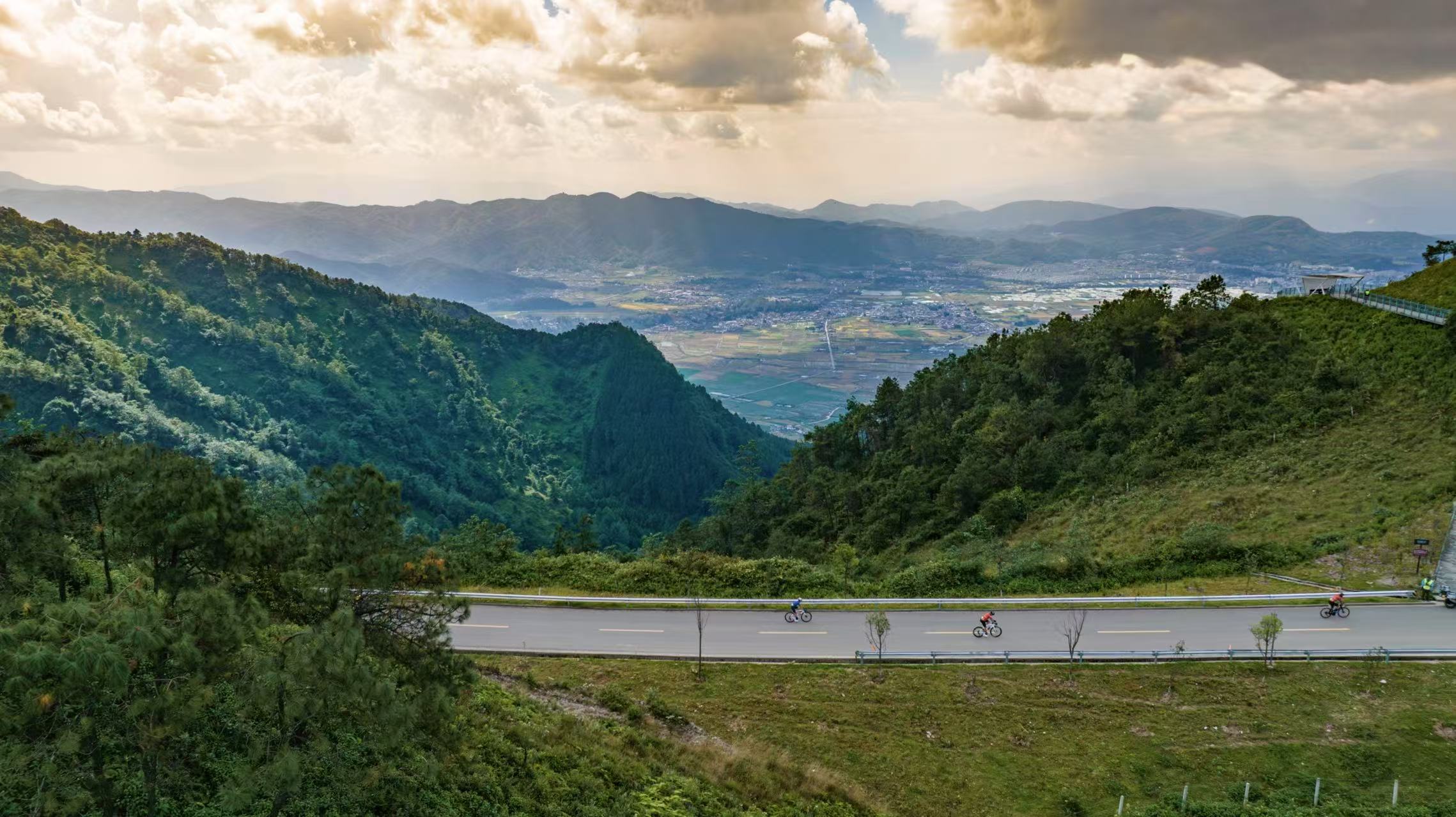 PBCC Hero Banner showcasing cycling products